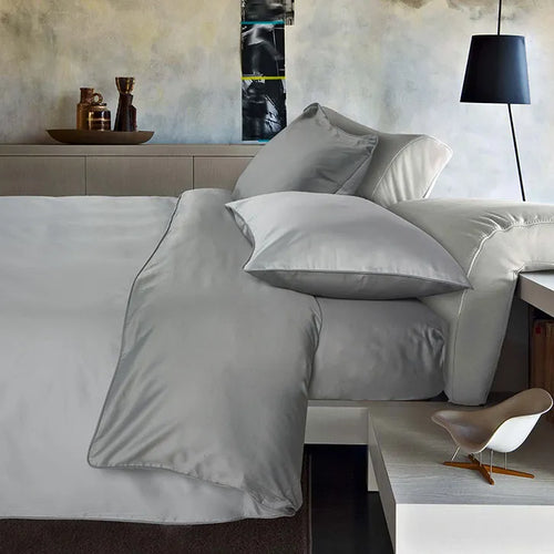 Completo copripiumino in raso di cotone 300TC colore perla luminoso e raffinato