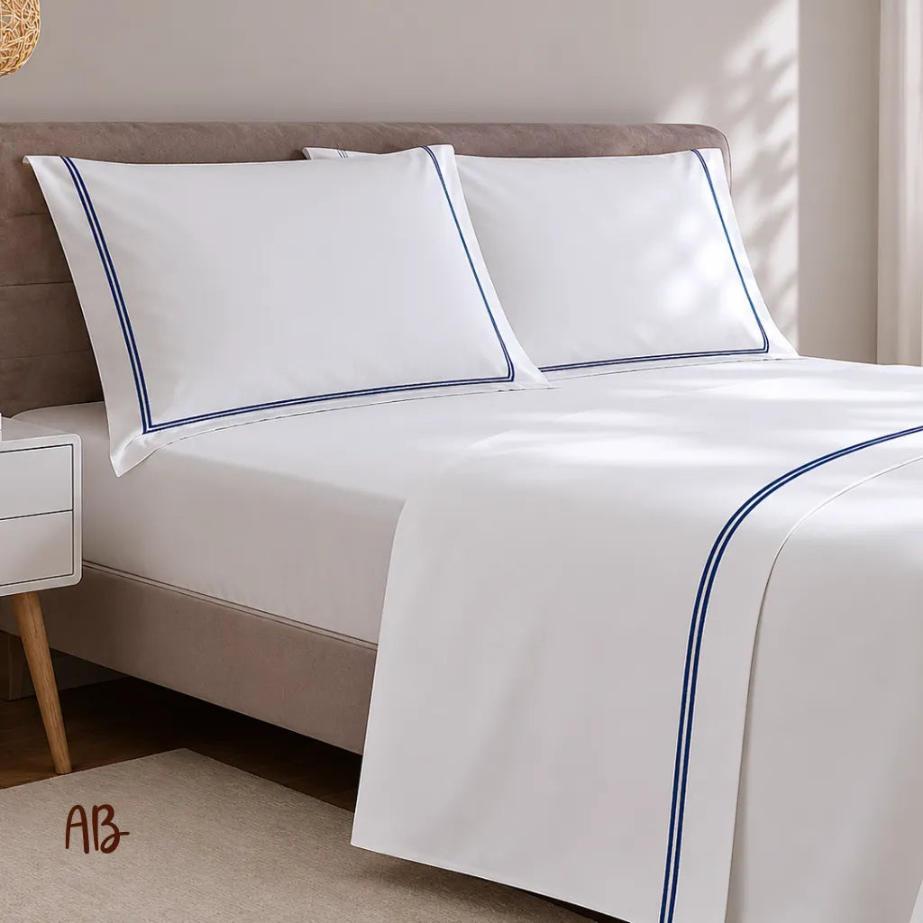 Completo lenzuola in raso con piping colore Blu