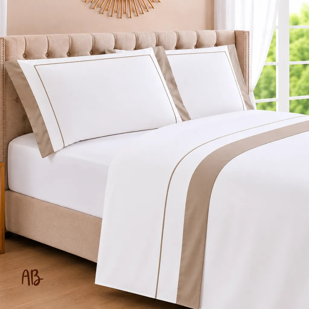 Completo lenzuola in raso Elegance con piping colore Tortora