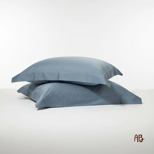 Coppia federe in raso di cotone 300TC colore zaffiro intenso e raffinato