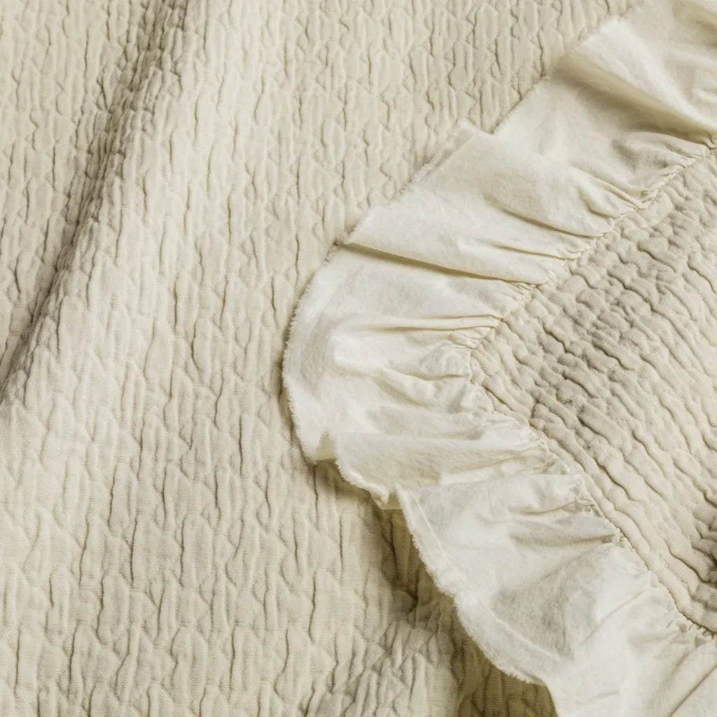 Copriletto in cotone stone washed con frange 180x260 colore Avorio