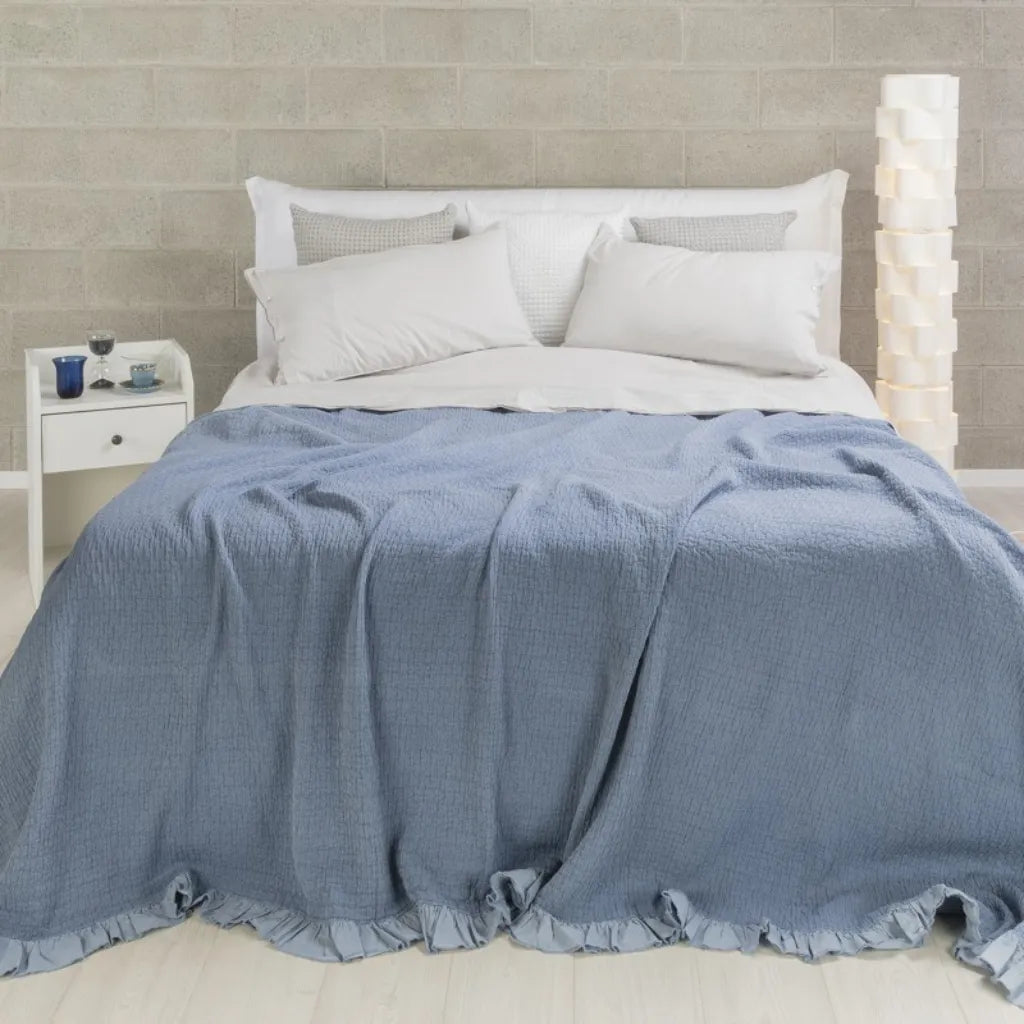 Copriletto in cotone stone washed con frange 260x260 colore Blu
