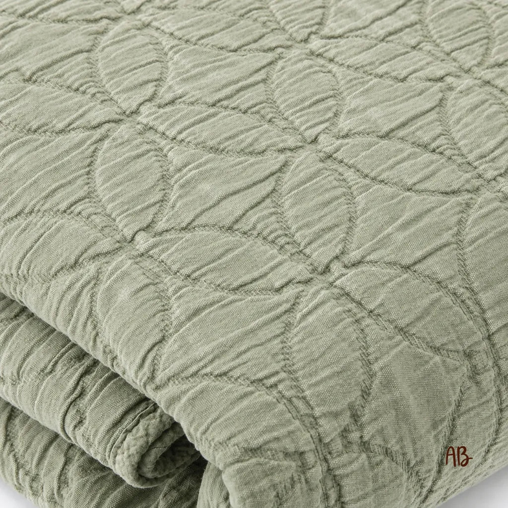 Copriletto in cotone stone washed impunturato 180x260 colore Salvia