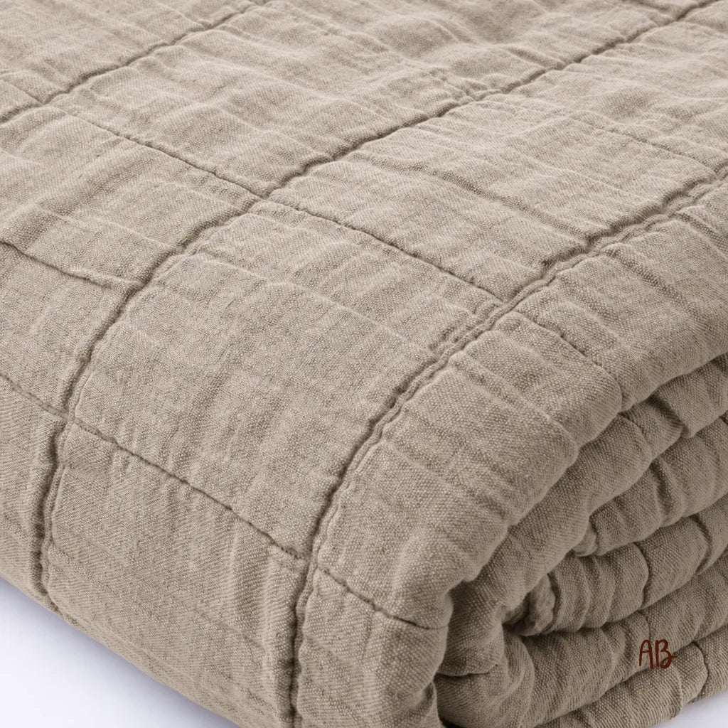 Copriletto in cotone e lino stone washed 180x260 colore Salvia