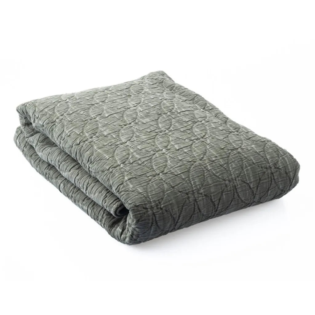 Copriletto in cotone stone washed impunturato 260x260 colore Verde
