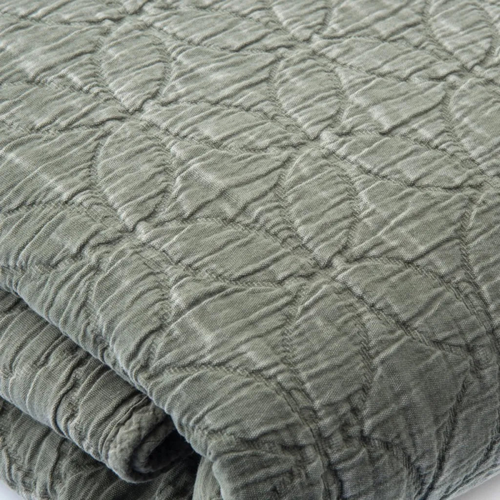 Copriletto in cotone stone washed impunturato 260x260 colore Verde
