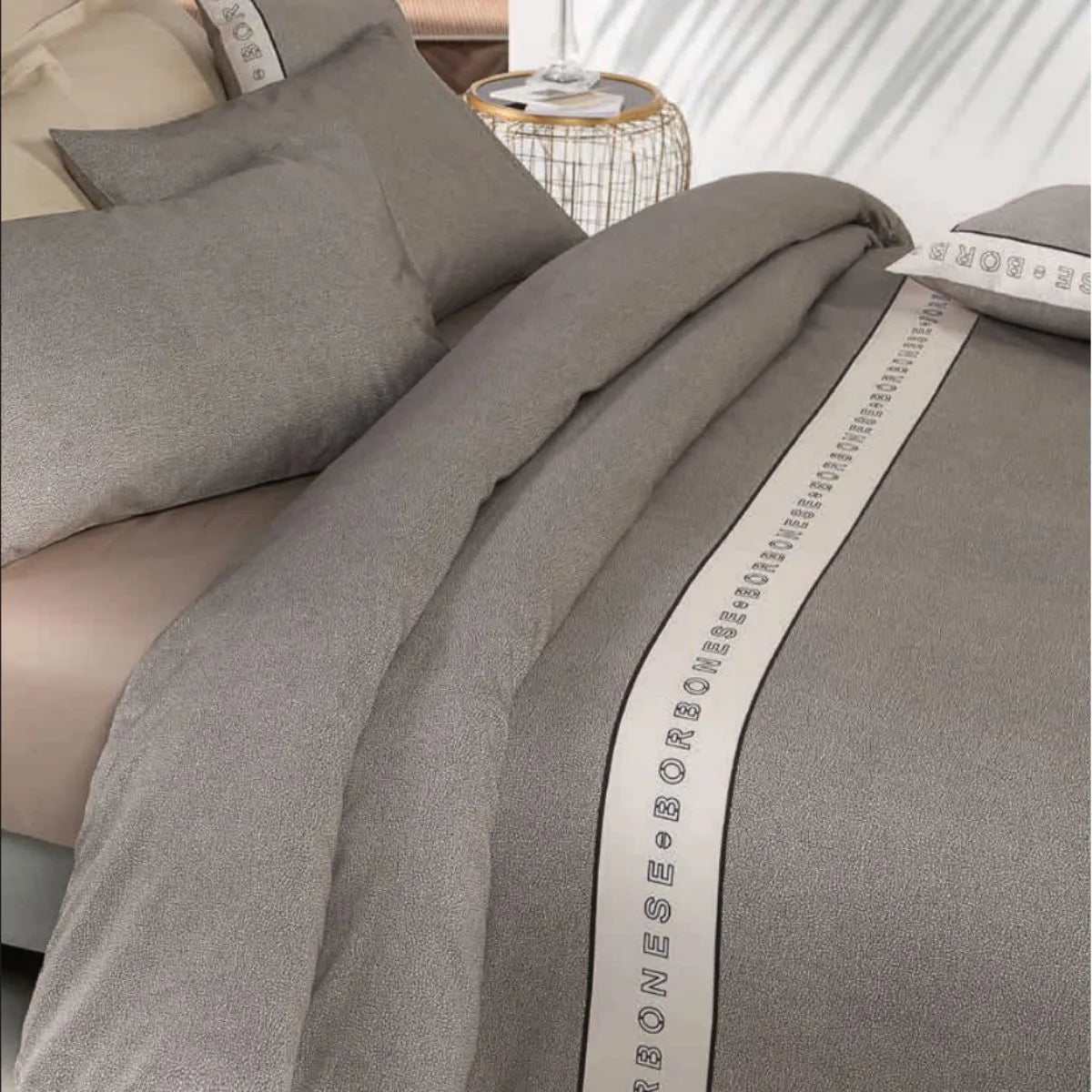 Completo copripiumino in raso Borbonese Outline