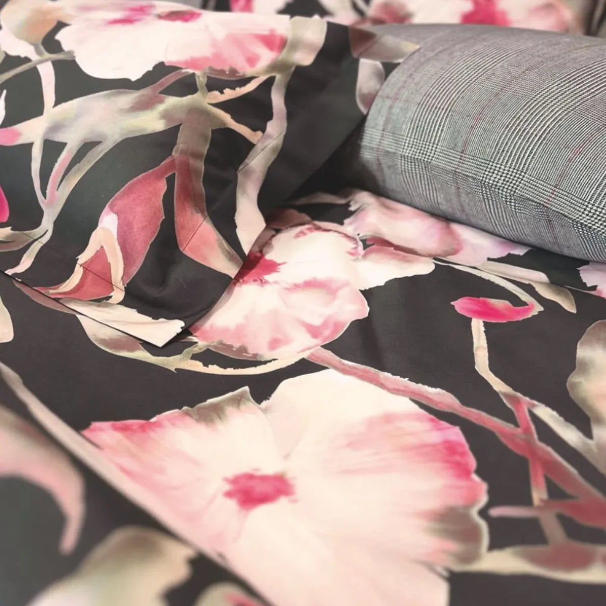 Completo lenzuola fiorato in raso Dondi Afrodite